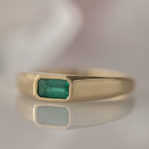 Emerald Signet ring