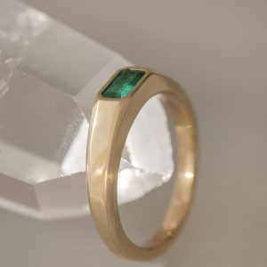 Emerald Signet ring